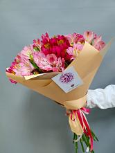 Букет цветов из:  Альстромерии в Лаишево