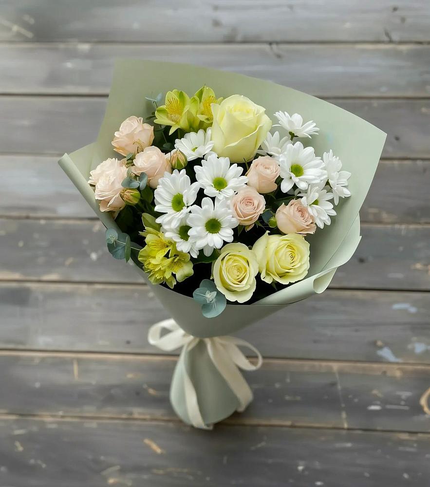 Букет цветов из: Альстромерии, Розы и Хризантемы в Лаишево