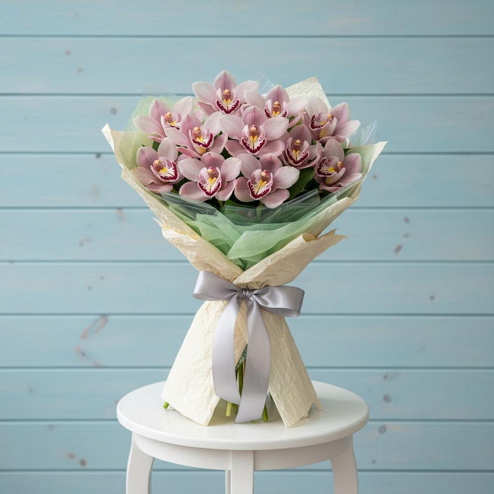 Букет цветов из: Орхидеи и Розы в Лаишево