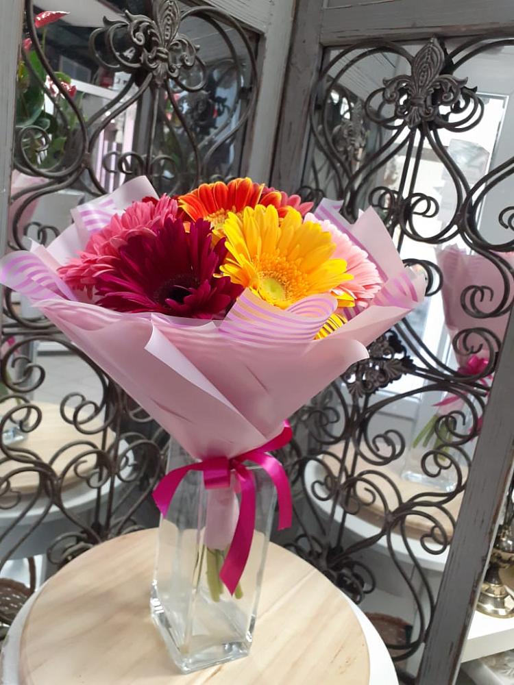 Букет цветов из: Герберы в Лаишево