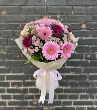 Букет цветов из:  Герберы и Хризантемы #REPLACE_PRED# Лаишево