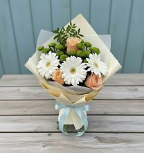 Букет цветов из:  Герберы, Розы и Хризантемы в Лаишево