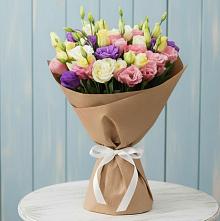 Букет цветов из:  Лизиантусы в Лаишево