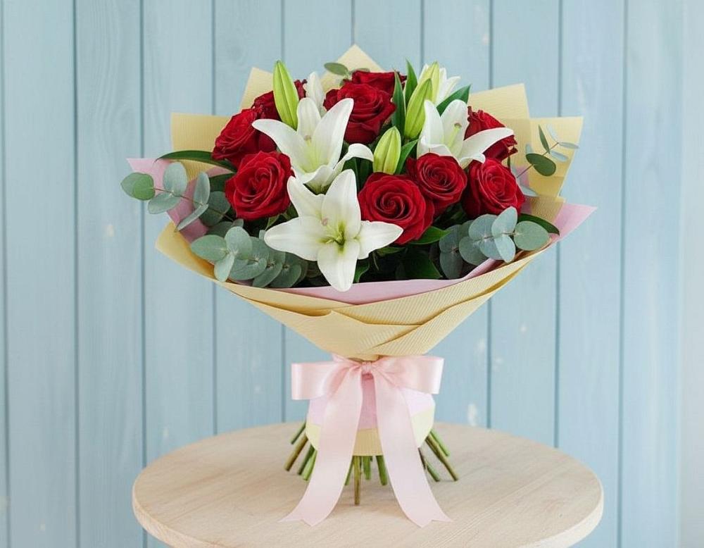 Букет цветов из: Лилии и Розы в Лаишево